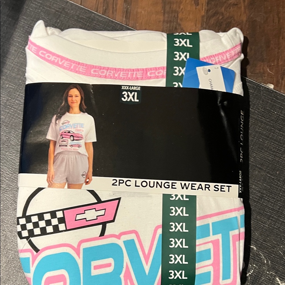 Women’s size 3X loungewear Corvette 2PC Lounge Wear Set - White and Pink